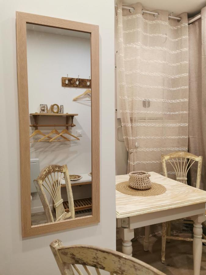 Au Poeme Du Chene, Logement Independant, Calme, Parking Gratuit Basse-Goulaine Eksteriør bilde